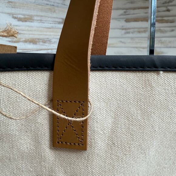 NWT SANTA BARBARA DESIGN STUDIO Hold Everything Honeymoon Vibes Canvas Tote - Picture 10 of 12